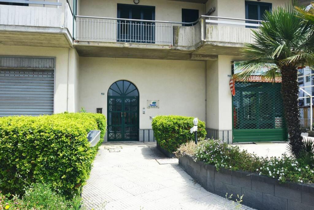 Appartamento Casasolemare Fondachello Fondachello  Exterior photo